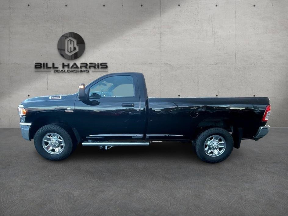 Used 2024 RAM 3500 Tradesman w/ Chrome Appearance Group image 10