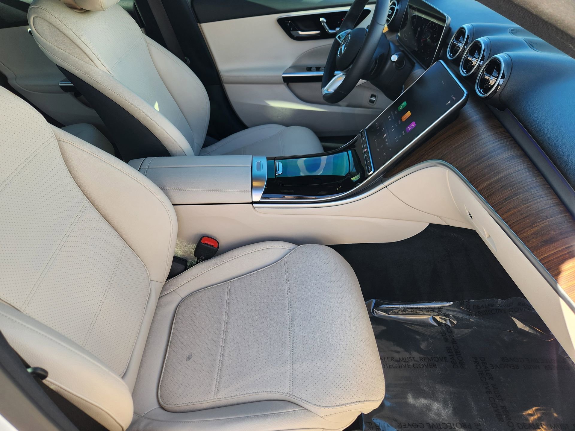 Used 2025 Mercedes-Benz C 300 Sedan image 14