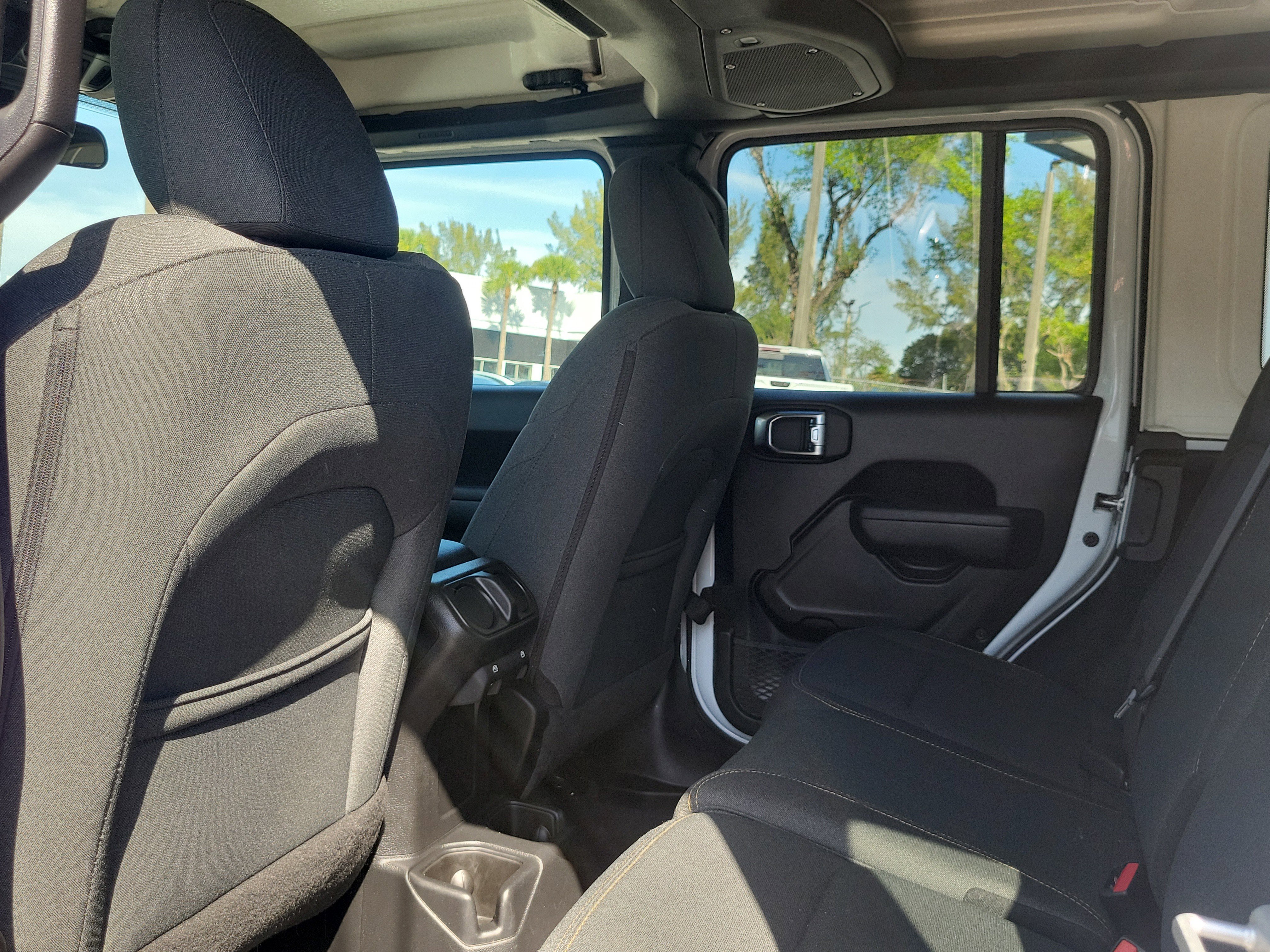 Used 2025 Jeep Wrangler Sport image 13