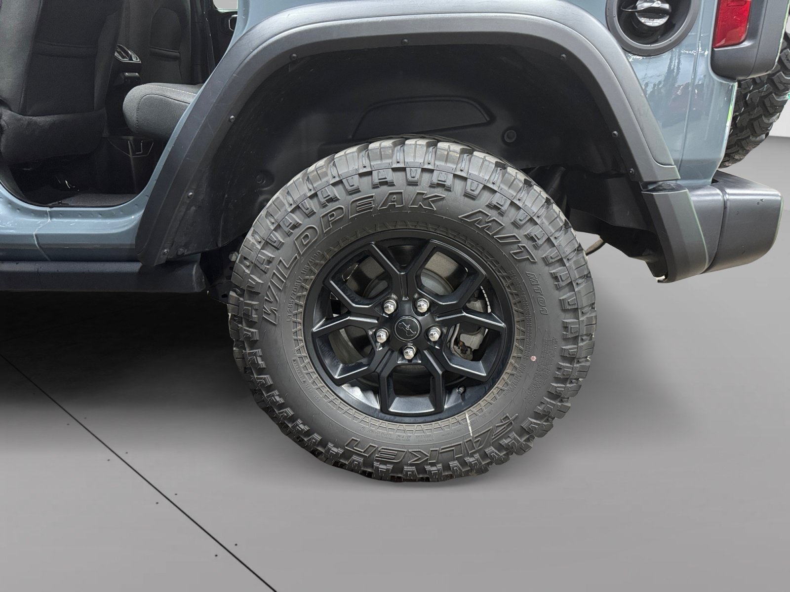 Used 2025 Jeep Wrangler Unlimited Sport AWD/4WD image 15