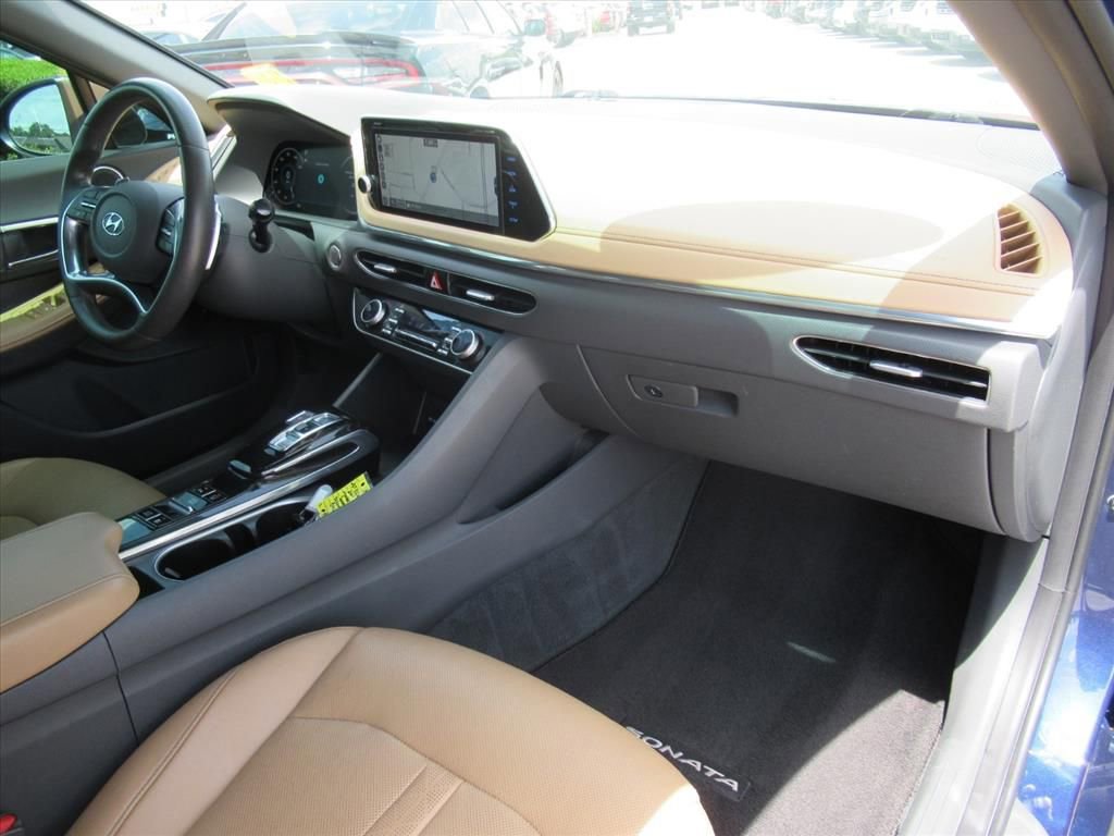 Used 2021 Hyundai Sonata Limited w/ Cargo Package FWD image 11