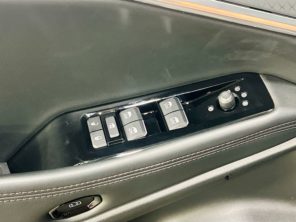 Used 2025 Jeep Wagoneer S Limited image 17