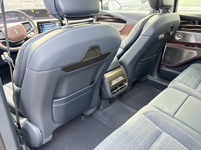 New 2026 Lincoln Nautilus Black Label w/ Jet Appearance Package image 17