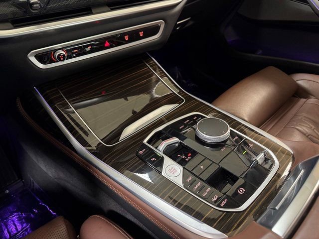 Used 2025 BMW X7 xDrive40i image 17