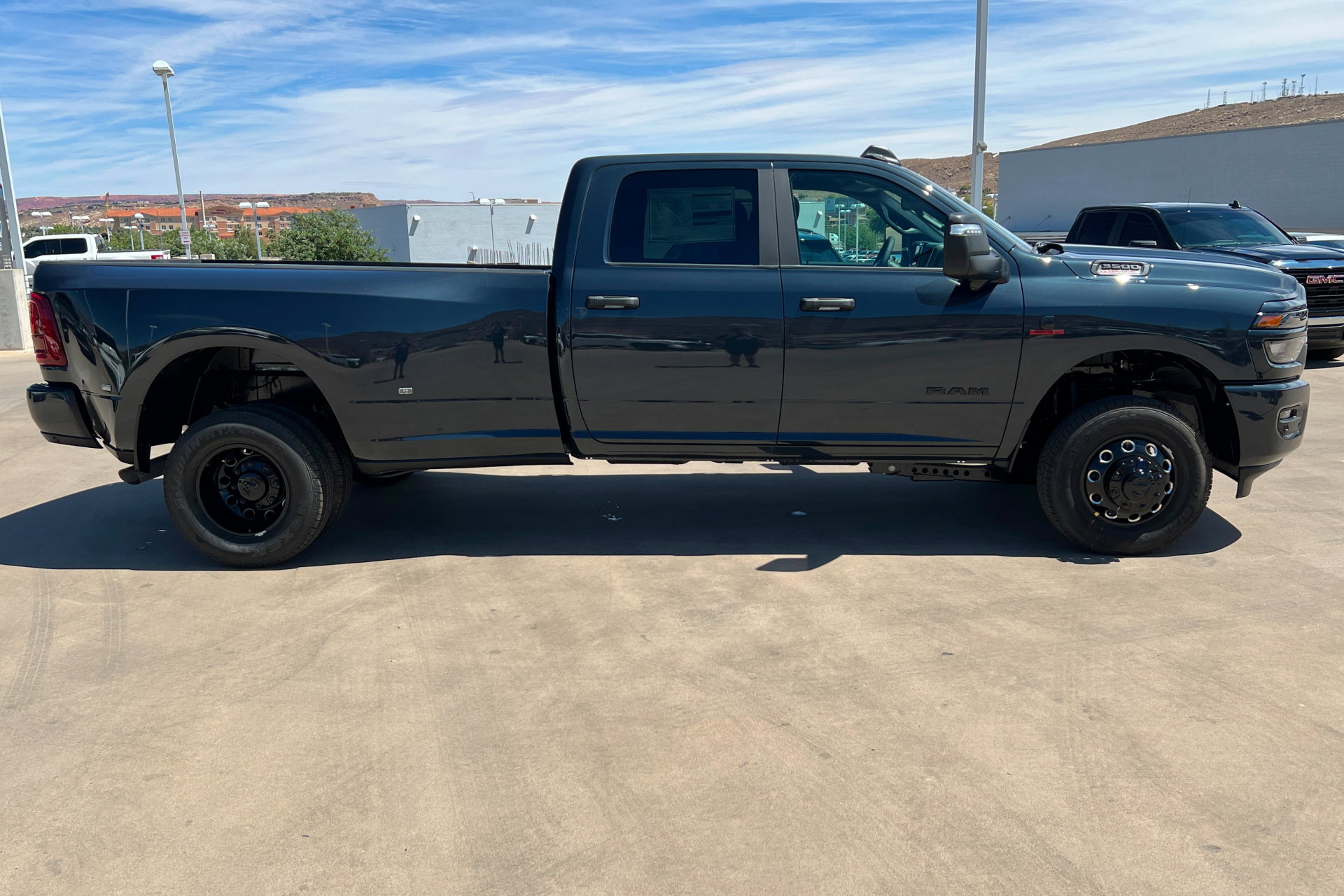 New 2026 RAM 3500 Big Horn AWD/4WD image 6