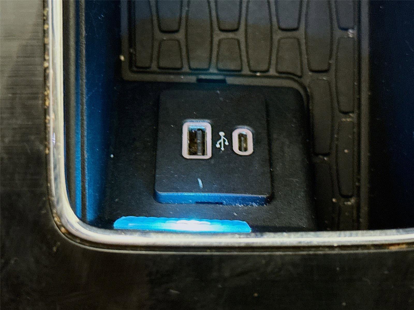 Used 2023 Lincoln Aviator Reserve image 16