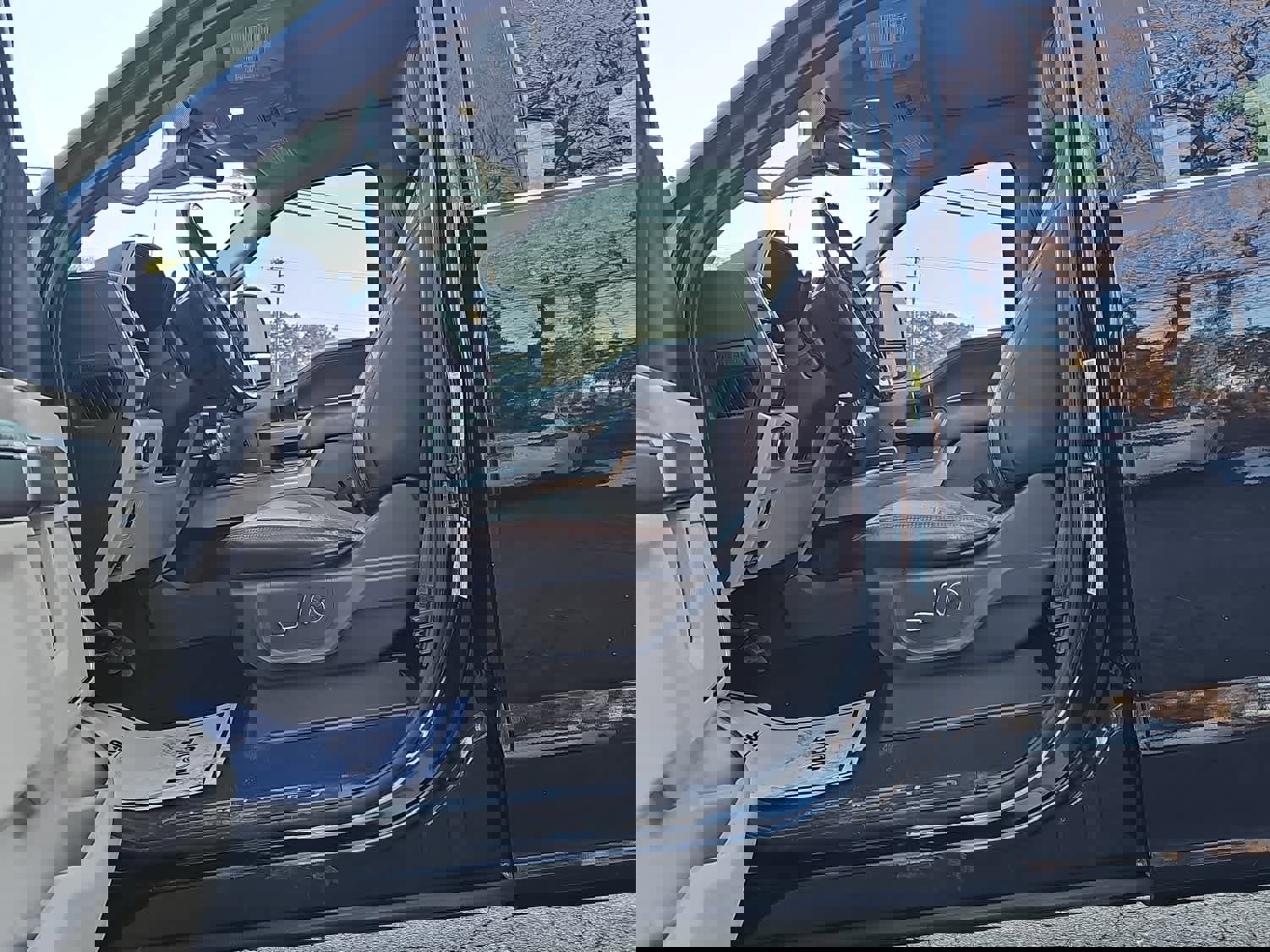 Used 2019 Ford F350 Limited w/ Snow Plow Prep Package image 13