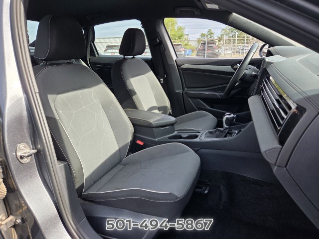 Used 2025 Volkswagen Jetta Sport FWD image 15