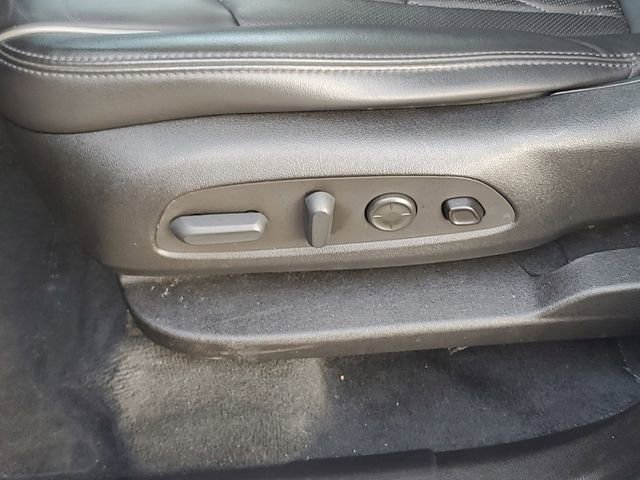 Used 2023 Buick Enclave Avenir w/ Avenir Technology Package image 24