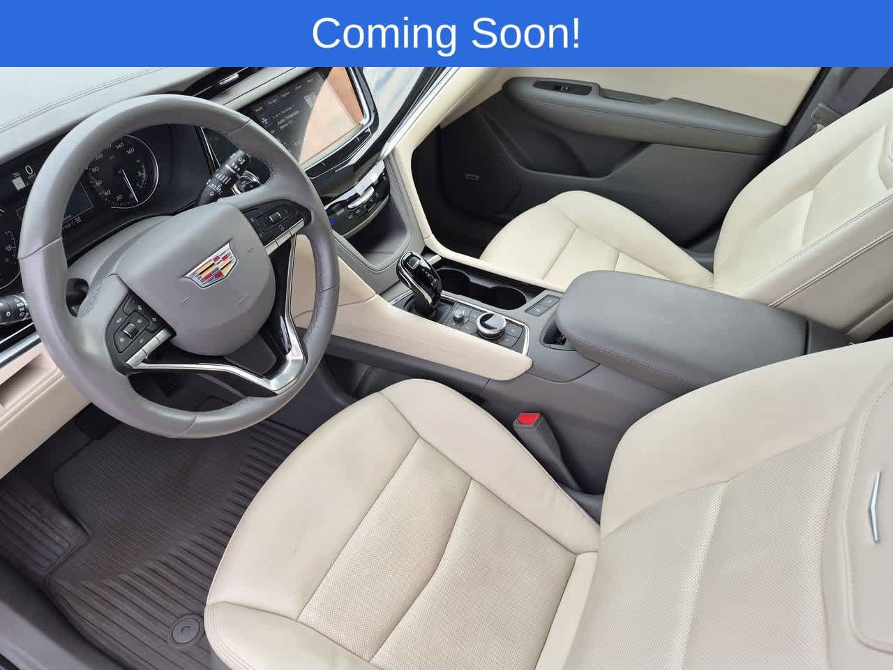 Used 2024 Cadillac XT6 Premium Luxury AWD/4WD image 2