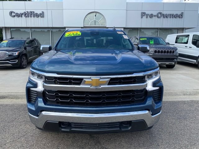 Used 2024 Chevrolet Silverado 1500 LT AWD/4WD image 10