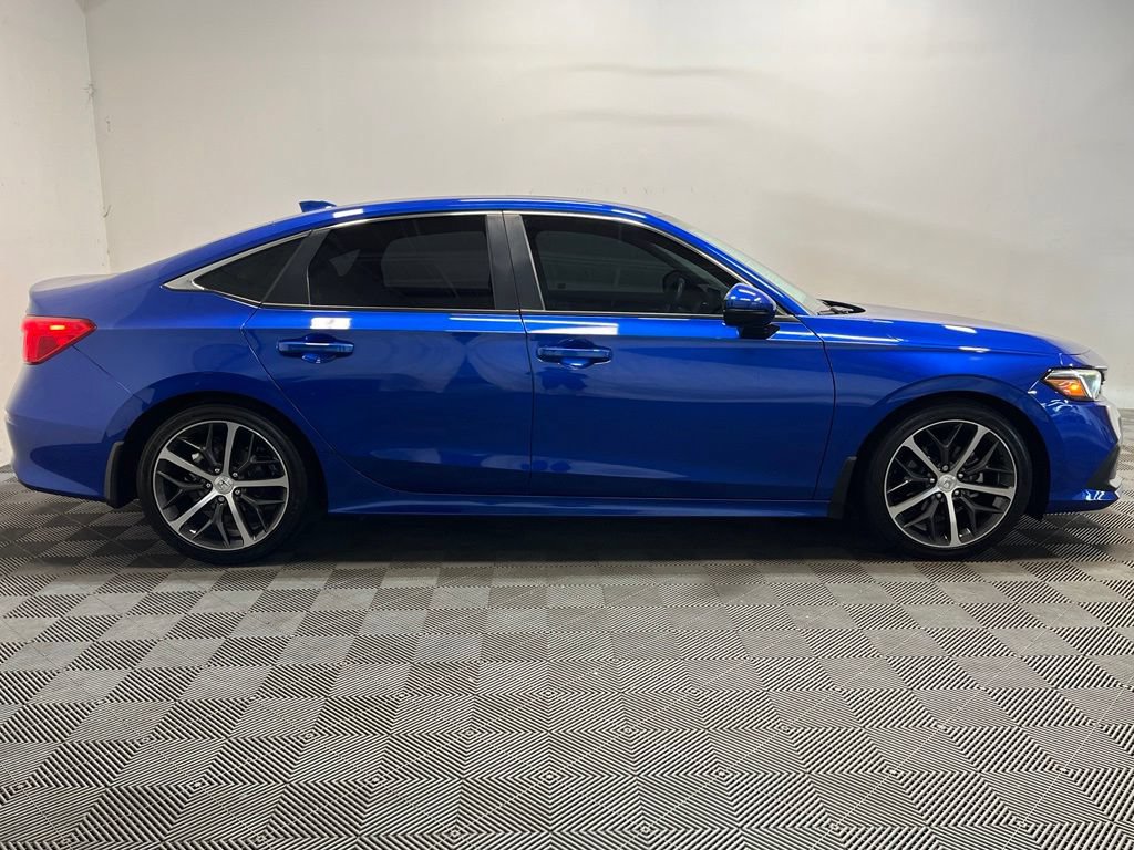 Used 2022 Honda Civic Touring image 4