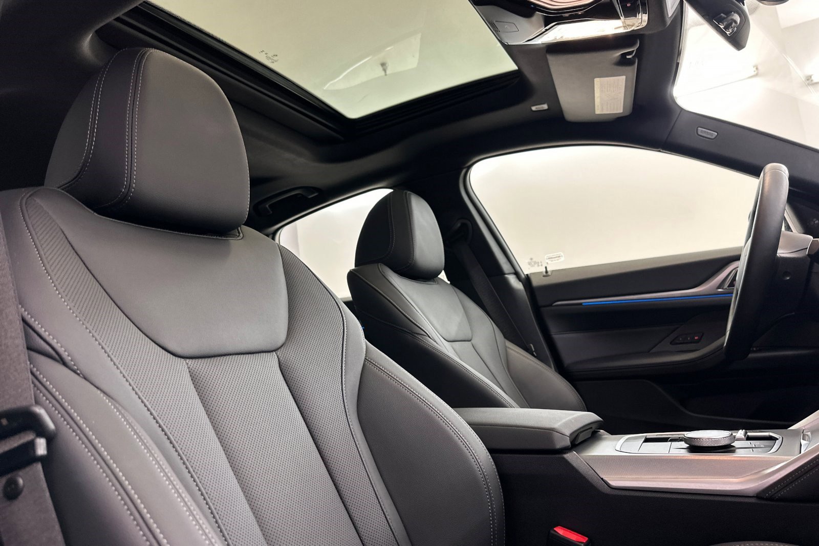 Certified 2023 BMW i4 eDrive40 w/ M Sport Package image 32