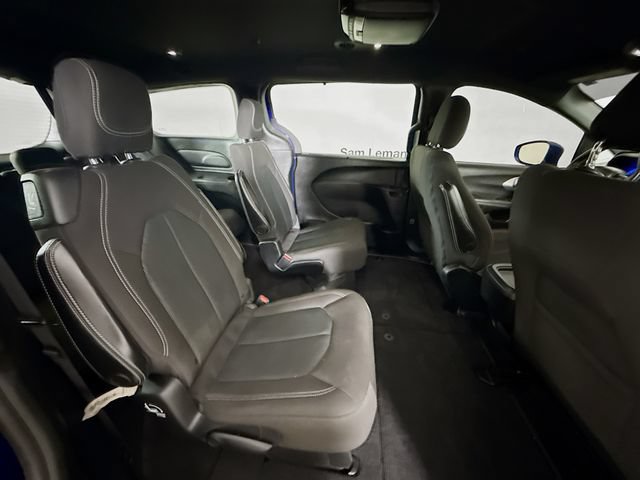 Used 2020 Chrysler Pacifica Touring w/ S Appearance Package FWD image 27