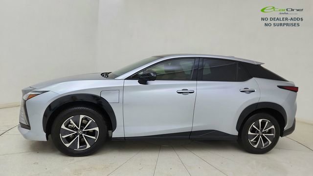 Used 2025 Lexus RZ 300e w/ Cold Area Package image 30