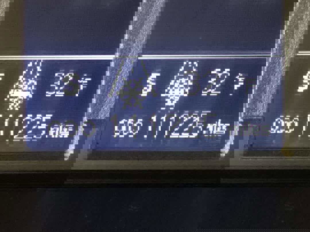 Used 2015 Toyota 4Runner SR5 image 18