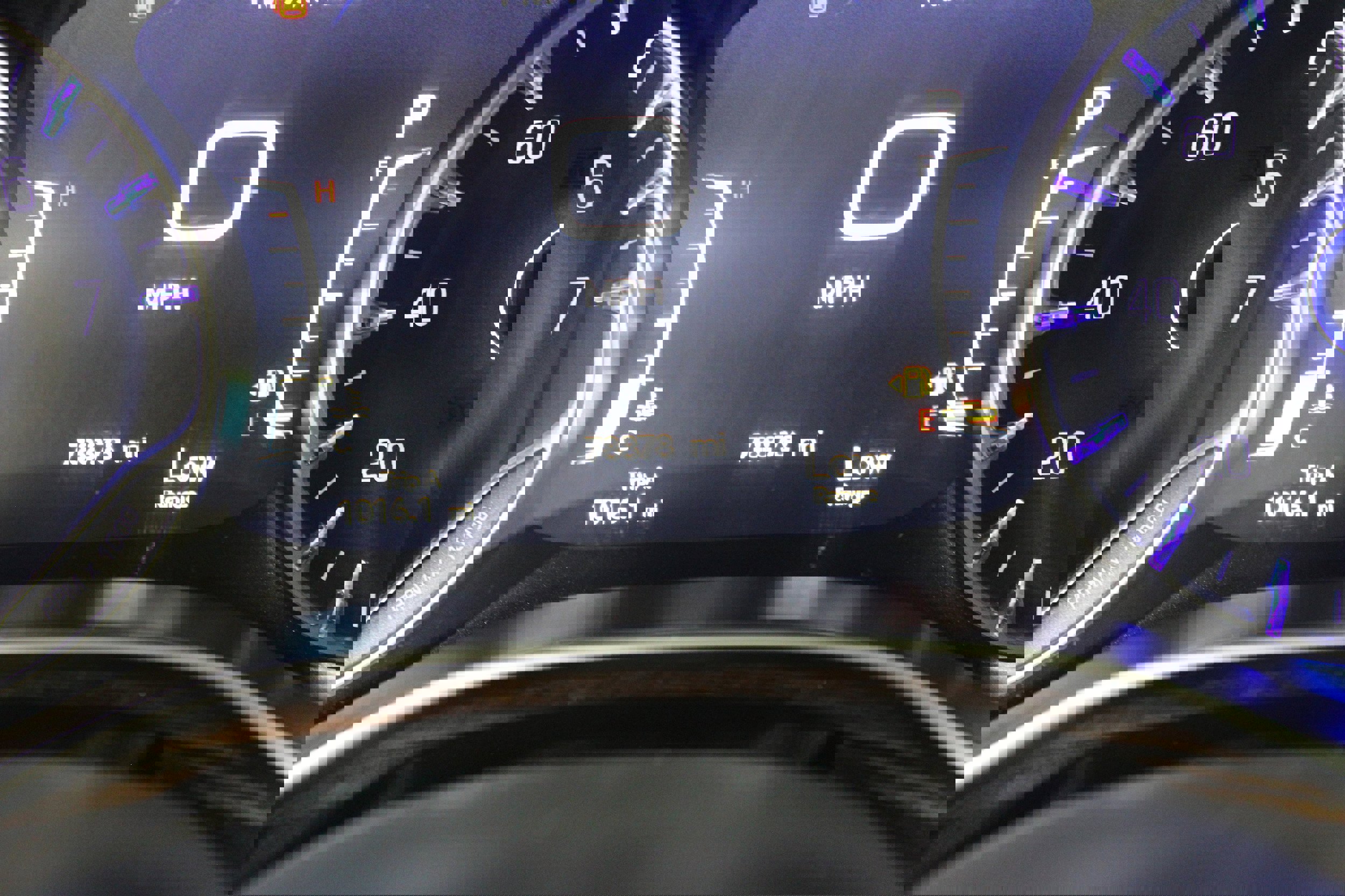 Used 2023 Chrysler Pacifica Limited image 12