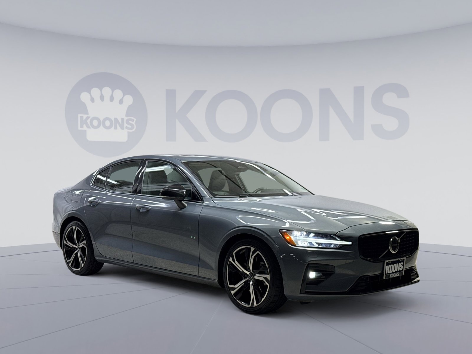 Used 2024 Volvo S60 B5 Plus image 14