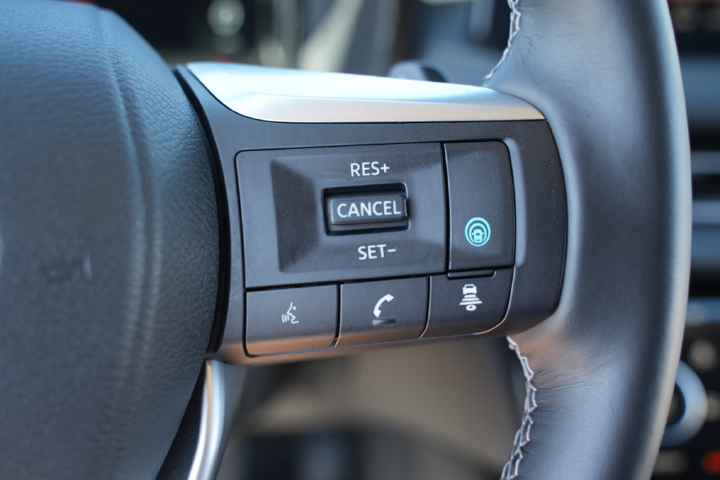 Used 2025 INFINITI QX60 Sensory AWD/4WD image 33