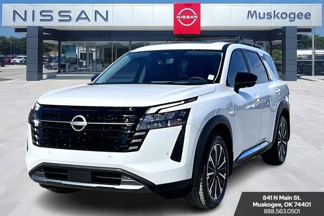 New 2026 Nissan Pathfinder Platinum image 2