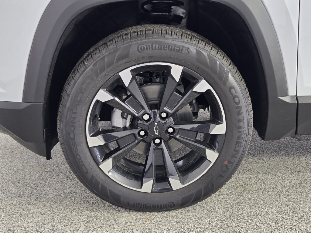 New 2026 Chevrolet Equinox RS w/ Safety and Technology Package FWD image 14