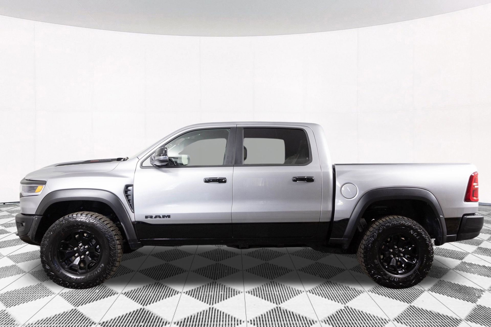 New 2026 RAM 1500 RHO image 12