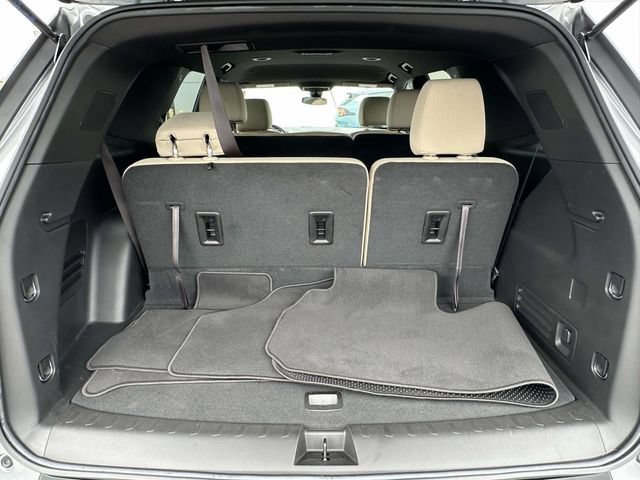 Used 2023 Chevrolet Traverse LS w/ Safety Package FWD image 22