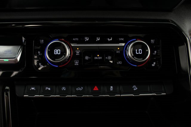 Used 2025 GMC Sierra 1500 AT4 w/ AT4 Premium Package image 8