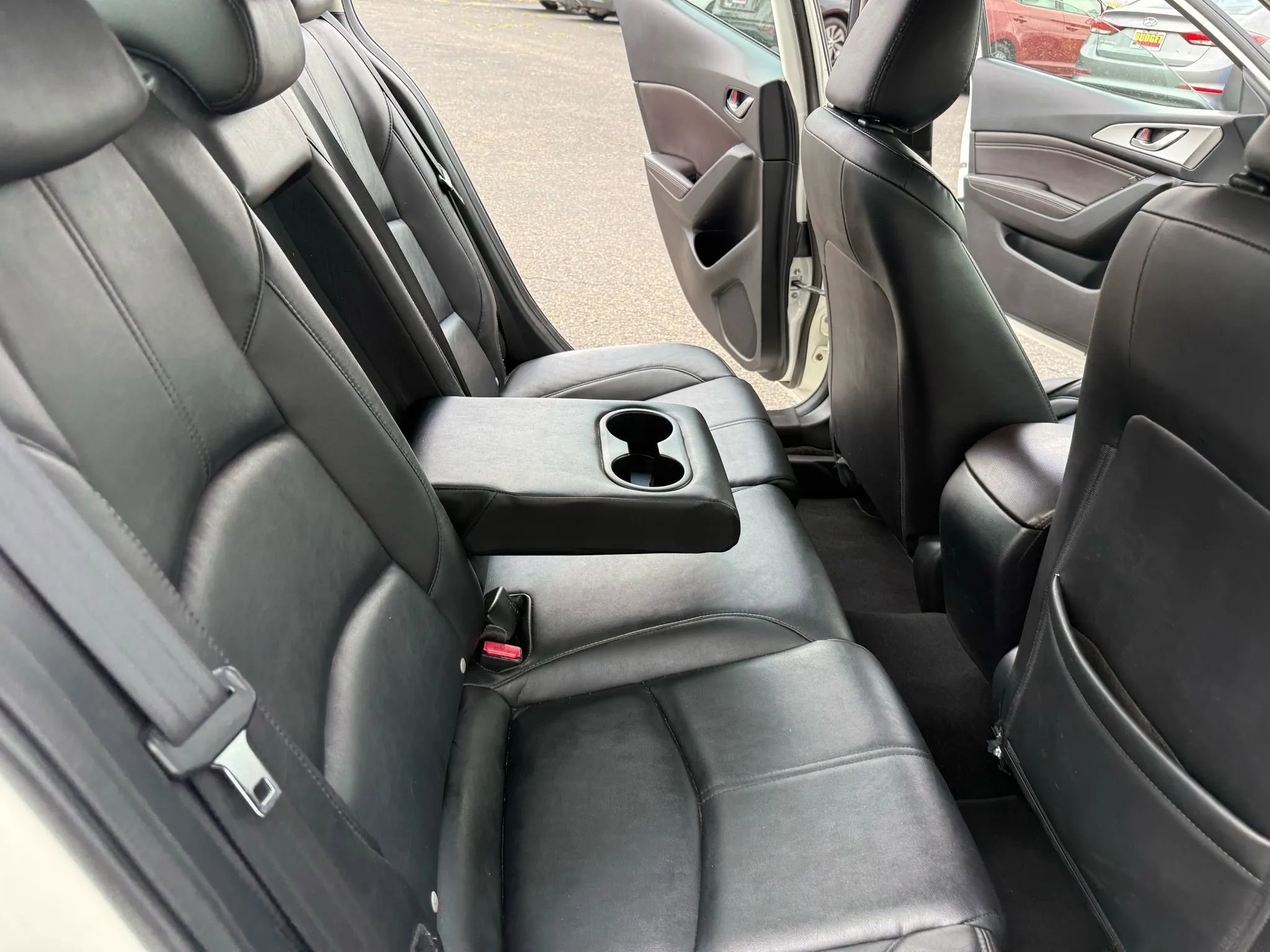Used 2017 MAZDA MAZDA3 Touring image 23