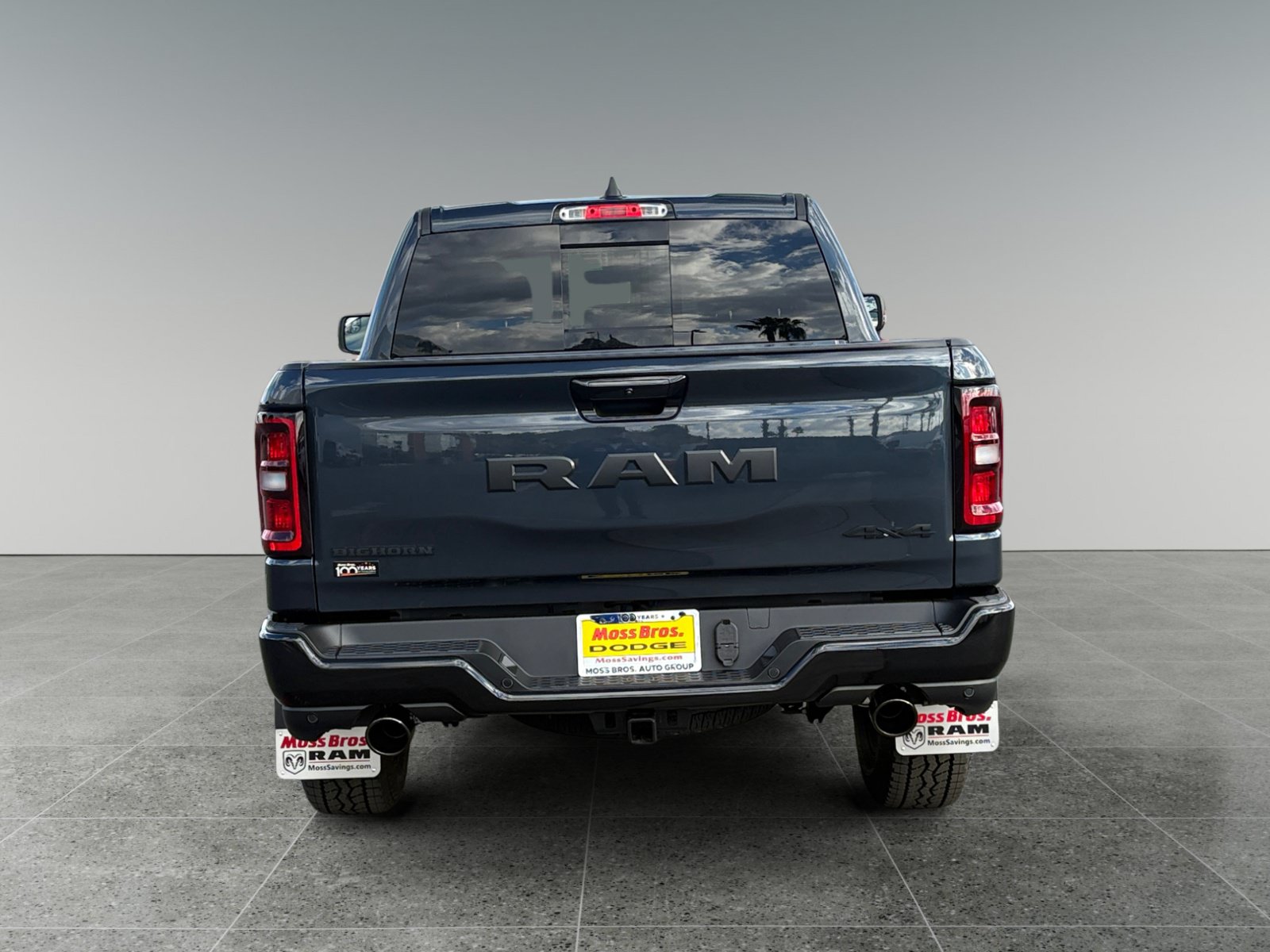 New 2027 RAM 1500 4x4 Crew Cab image 4