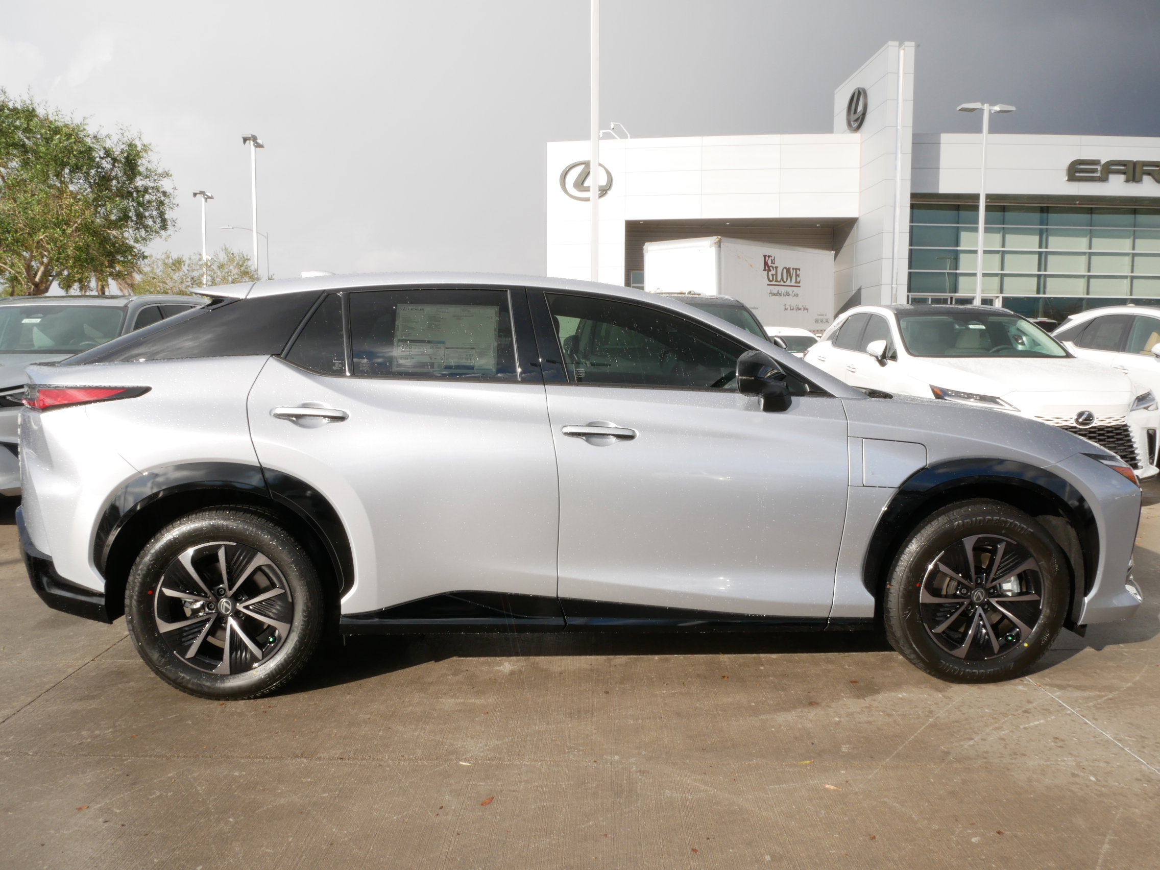 New 2026 Lexus RZ 350e 2WD image 9