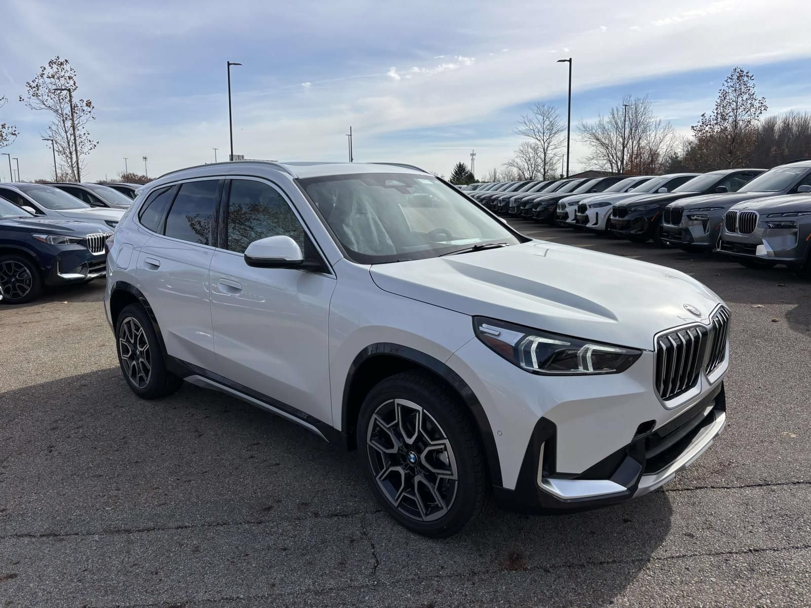 Used 2026 BMW X1 xDrive28i w/ Convenience Package AWD/4WD image 1