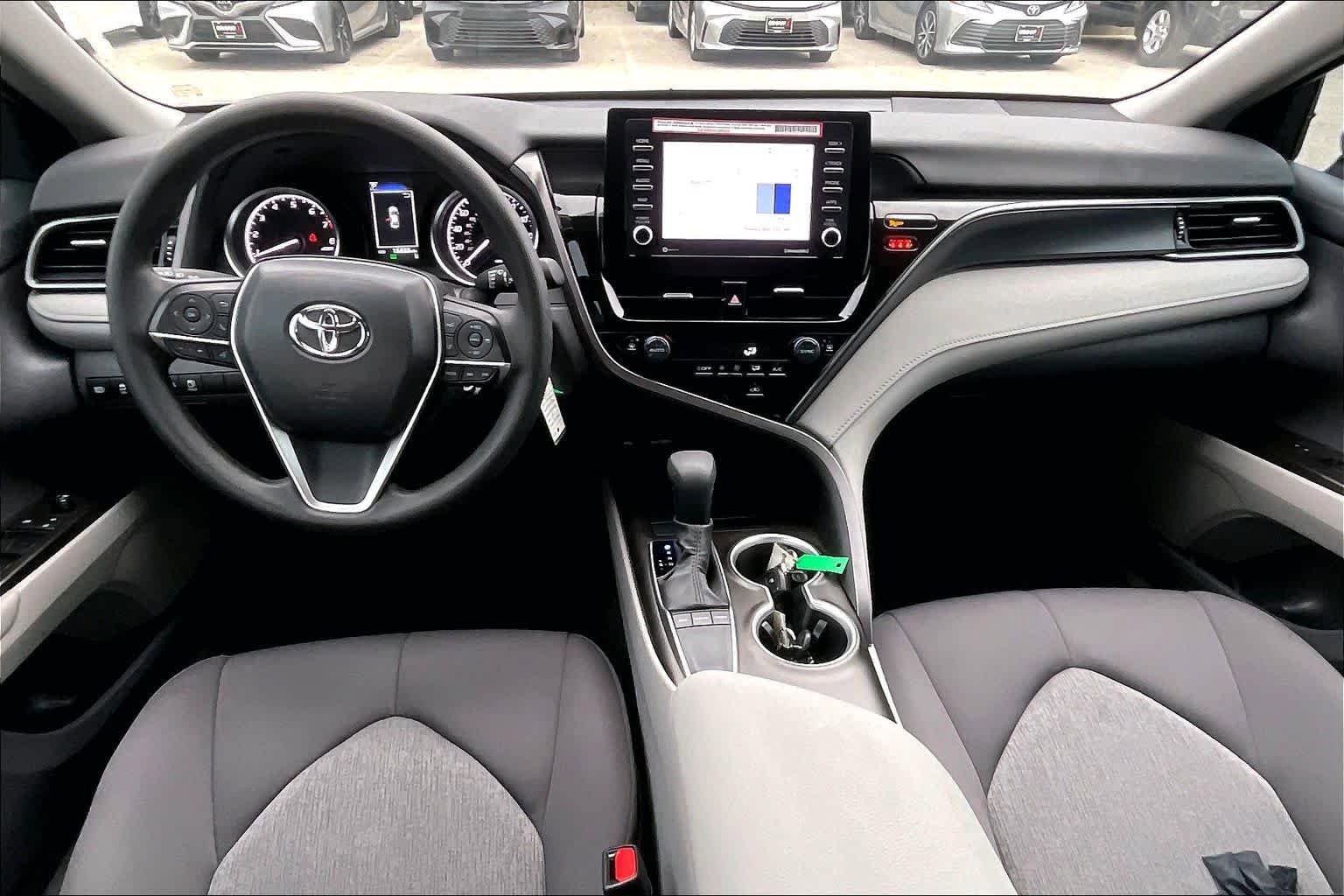 Used 2024 Toyota Camry LE FWD image 14