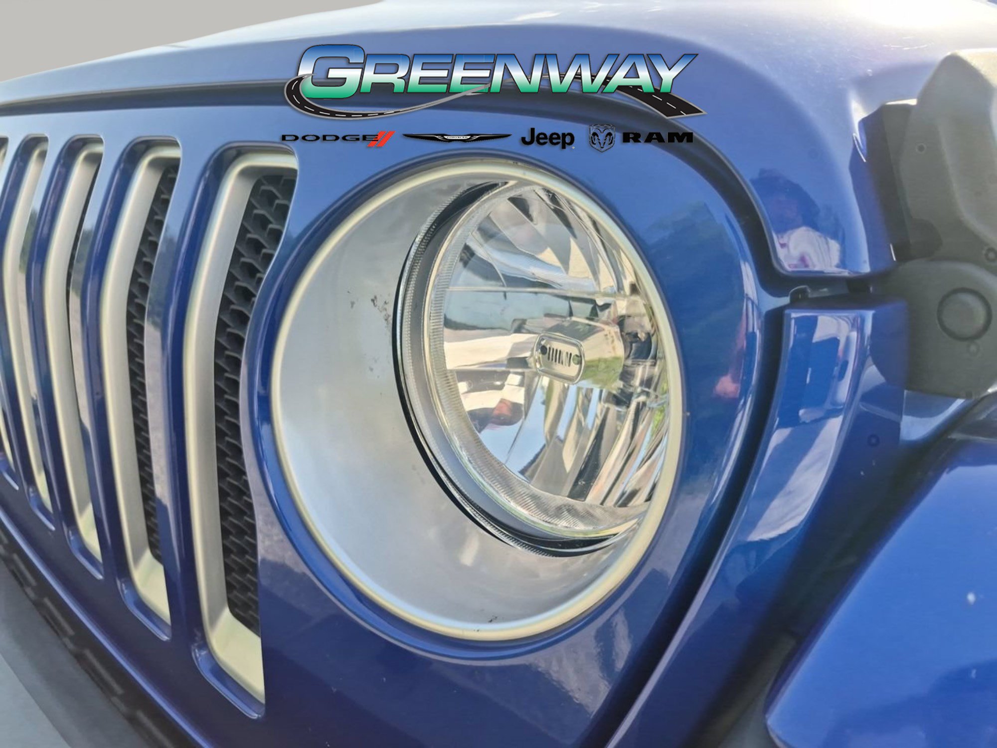 Used 2018 Jeep Wrangler Unlimited Sahara AWD/4WD image 27