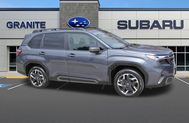 Used 2025 Subaru Forester Limited AWD/4WD image 13