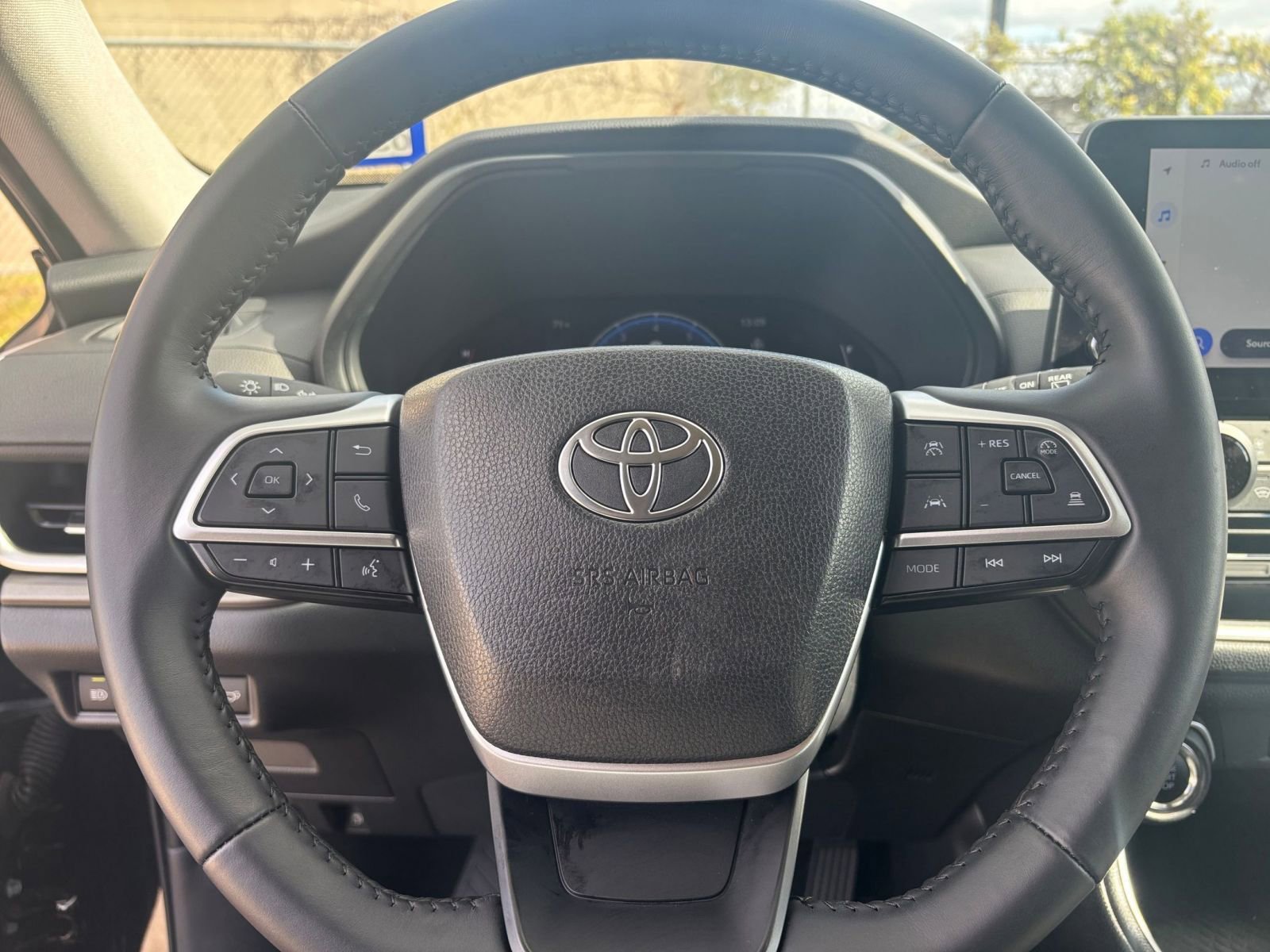 Used 2025 Toyota Grand Highlander FWD image 25