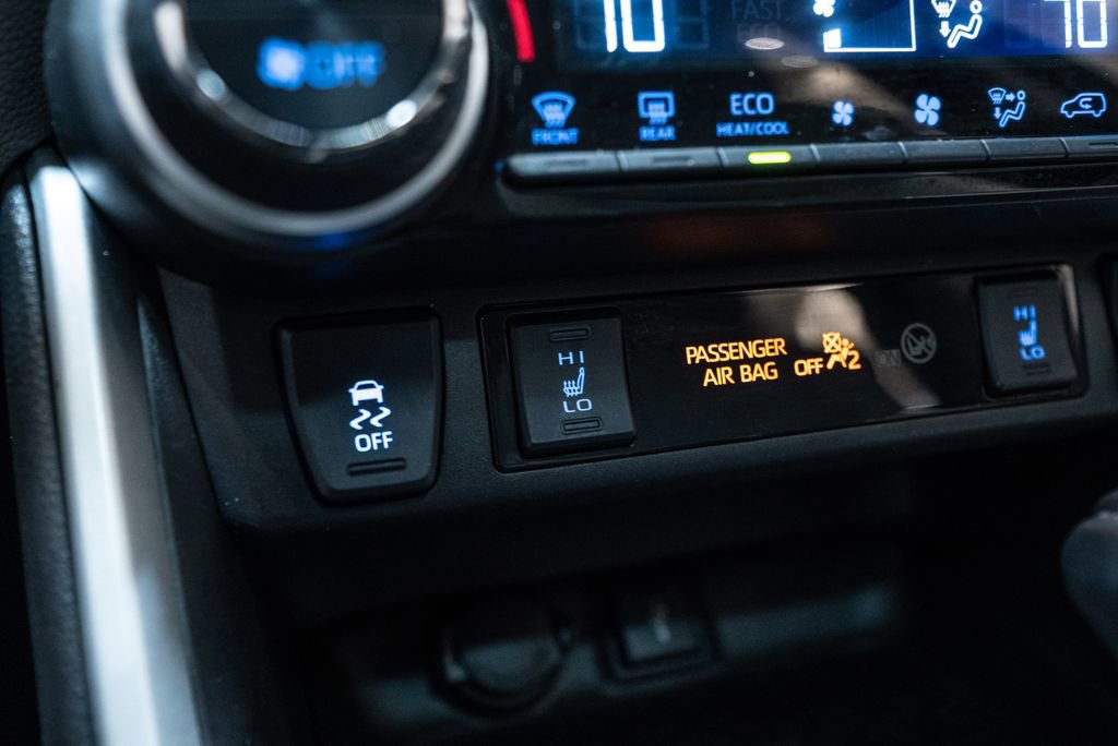 Certified 2022 Toyota RAV4 XLE Premium image 26