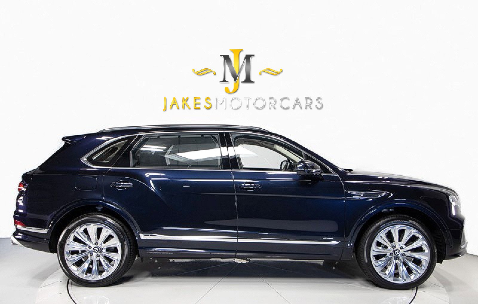Used 2023 Bentley Bentayga Extended Wheelbase image 12