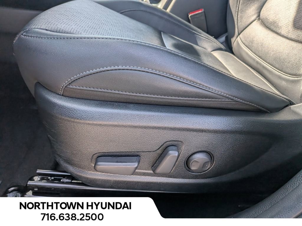 Used 2023 Kia Seltos EX image 33