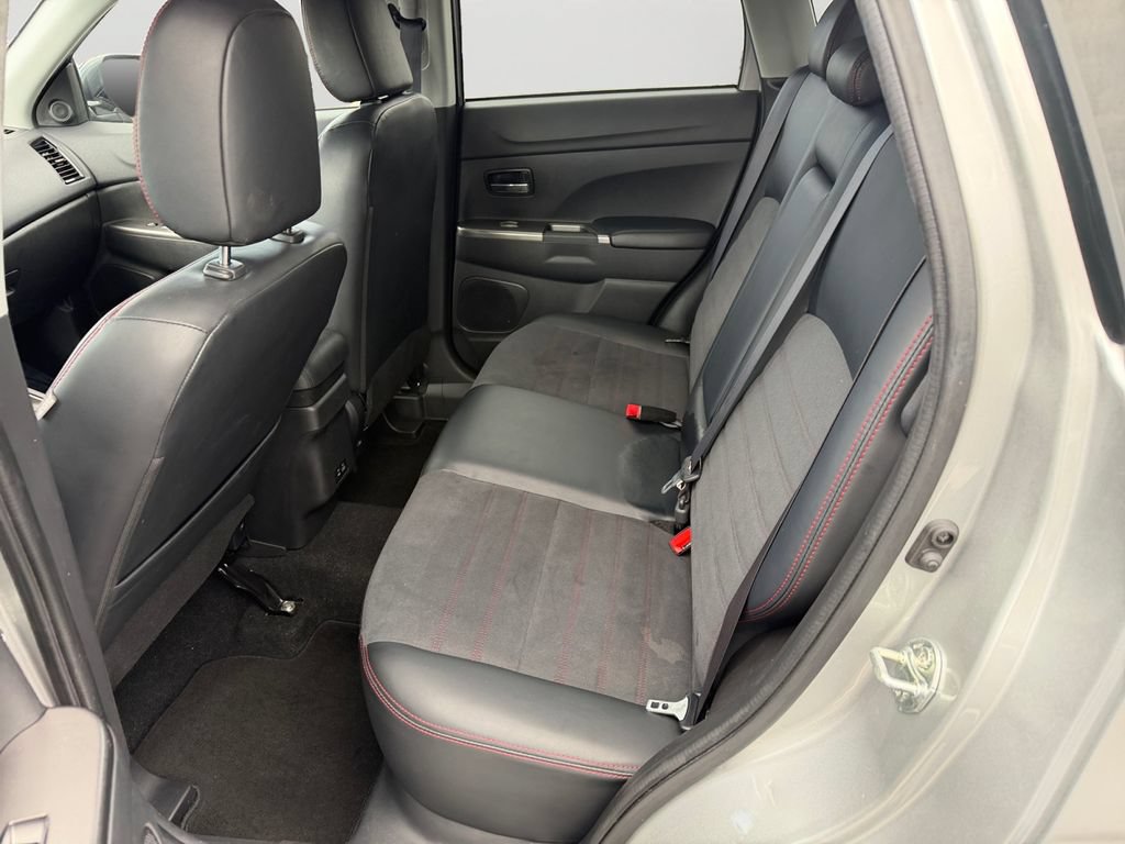 Used 2024 Mitsubishi Outlander Sport SE AWD/4WD image 15