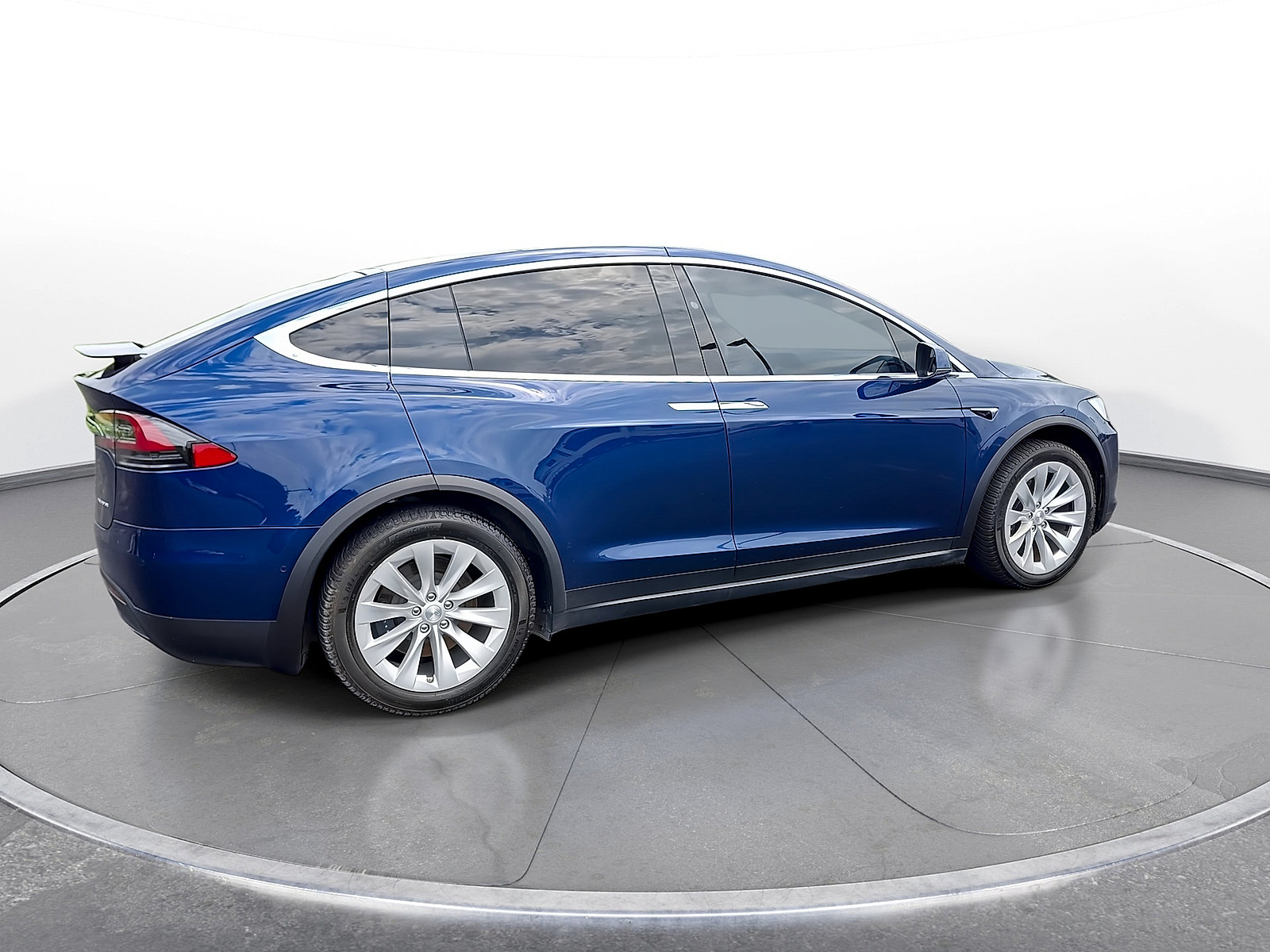 Used 2020 Tesla Model X Long Range AWD/4WD image 8