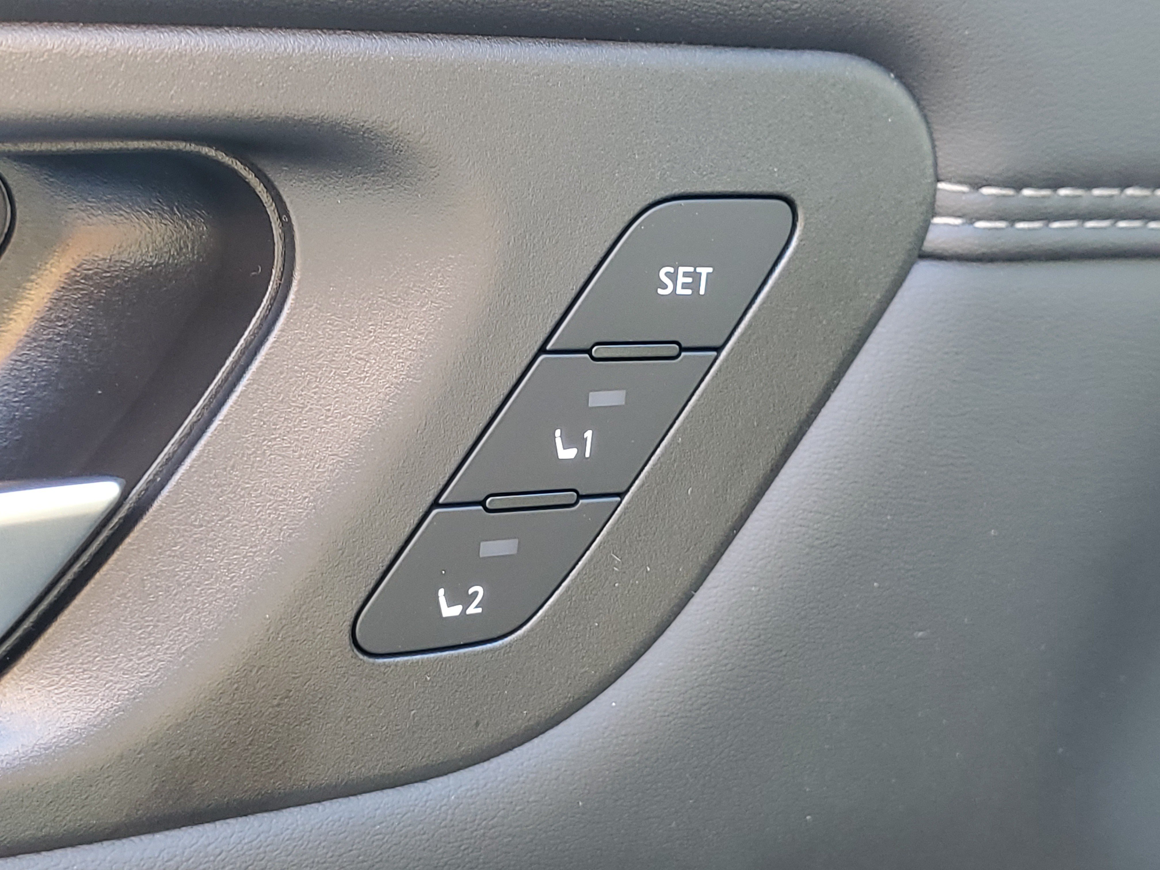 New 2026 Nissan Pathfinder Platinum AWD/4WD image 25