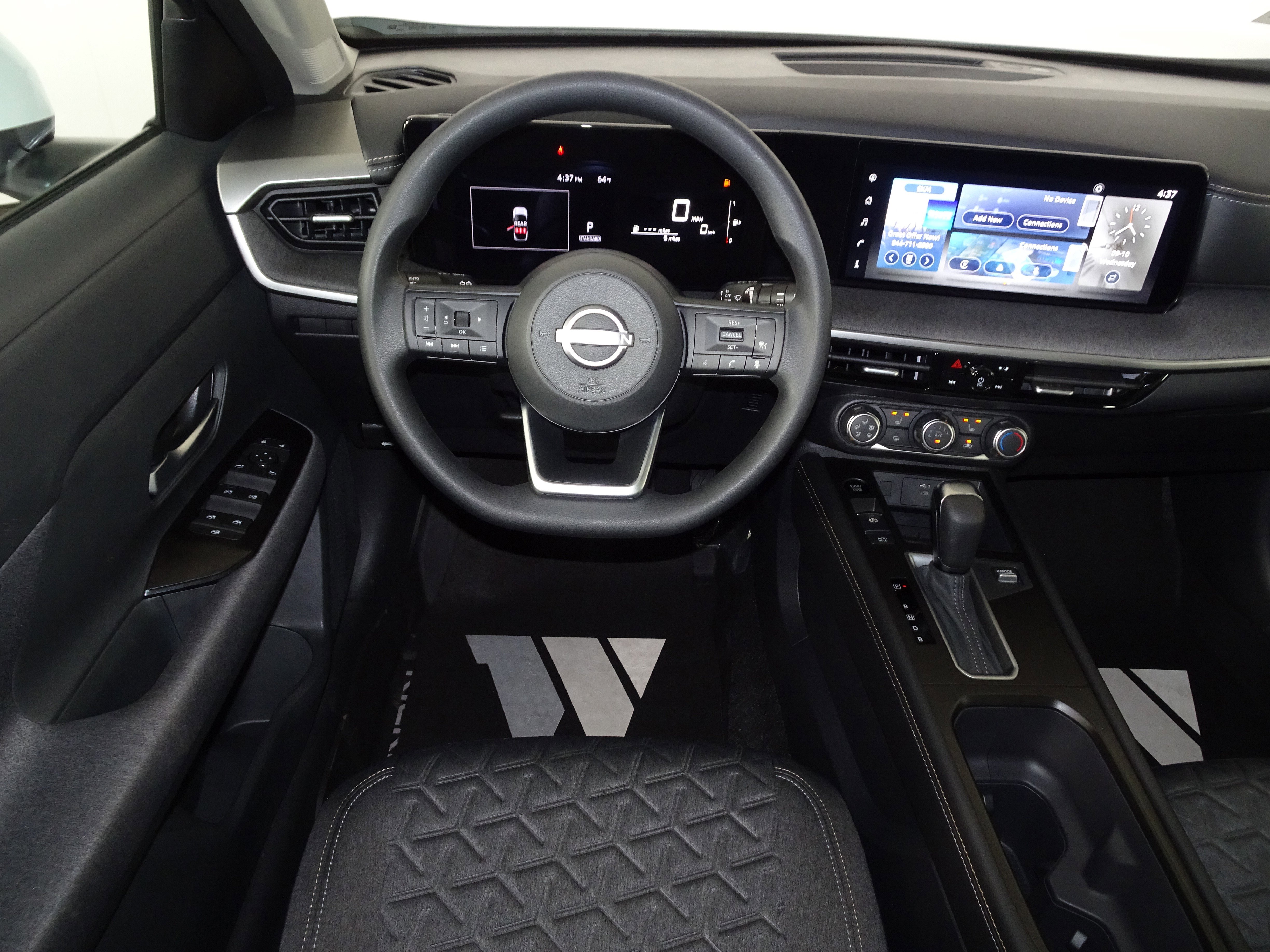 New 2025 Nissan Kicks SV w/ SV Premium Package image 5