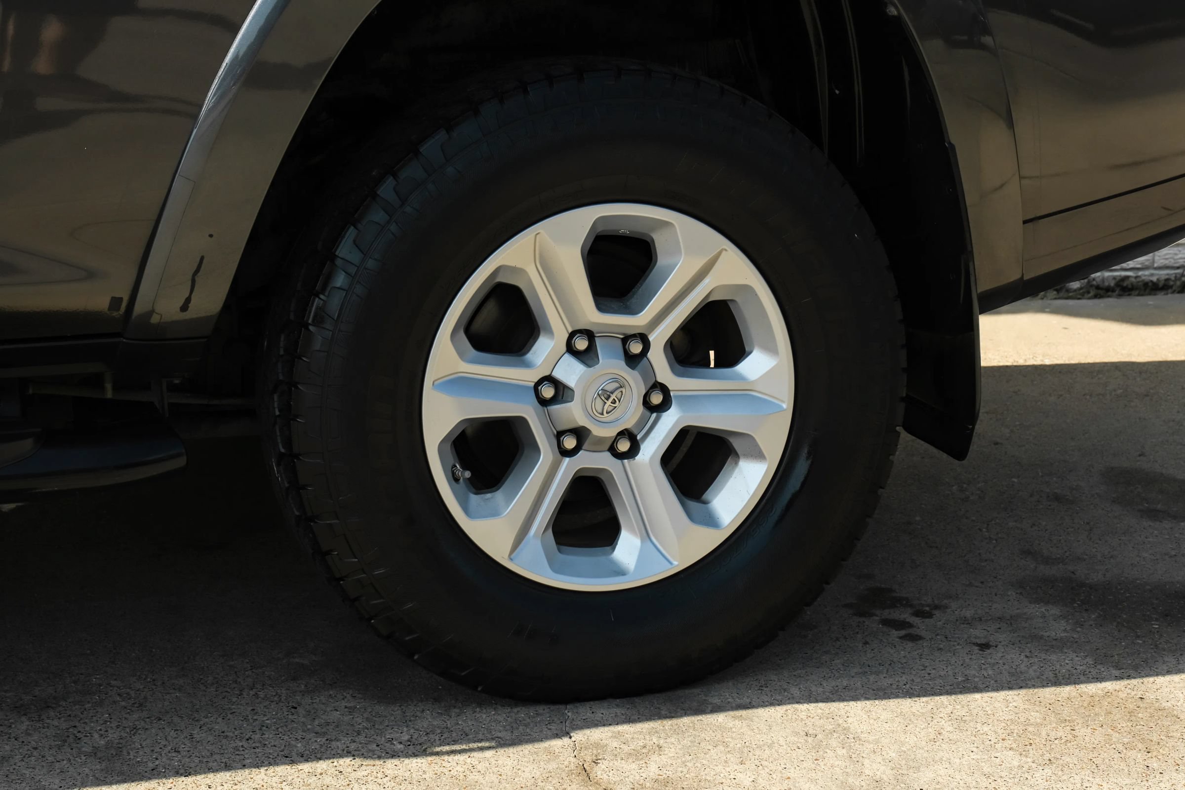 Used 2018 Toyota 4Runner SR5 Premium AWD/4WD image 52