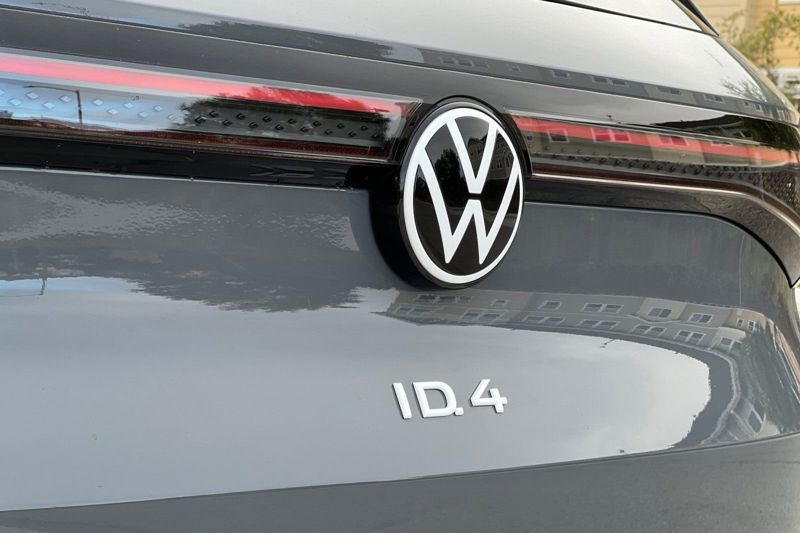 New 2025 Volkswagen ID.4 Pro image 27