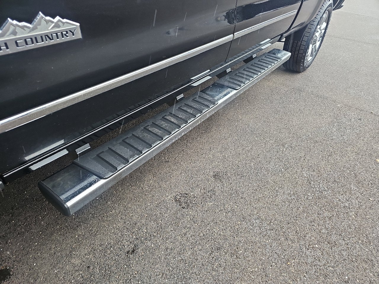 Used 2016 Chevrolet Silverado 2500 High Country w/ Duramax Plus Package image 25