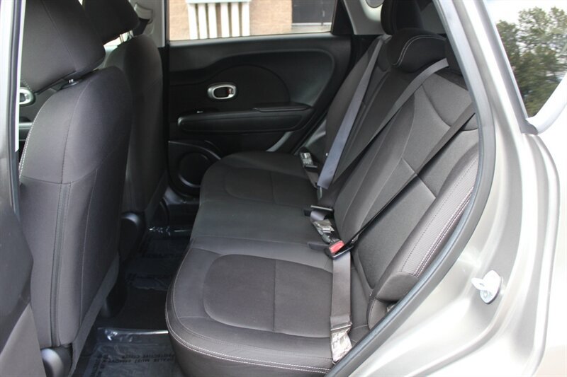 Used 2018 Kia Soul w/ Convenience Package FWD image 13
