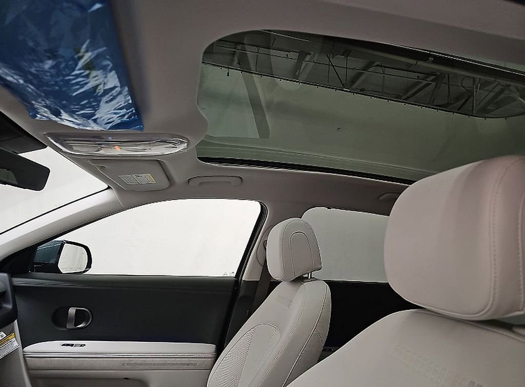 Used 2026 Hyundai Ioniq 5 Limited image 6