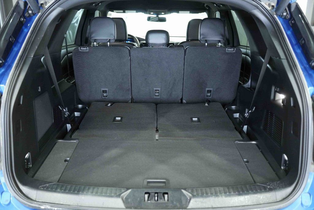 Used 2023 Ford Explorer ST-Line image 11