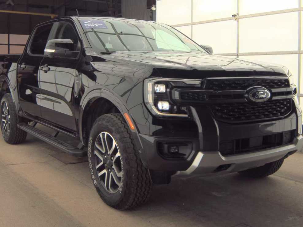 Used 2024 Ford Ranger Lariat w/ FX4 Off-Road Package image 4